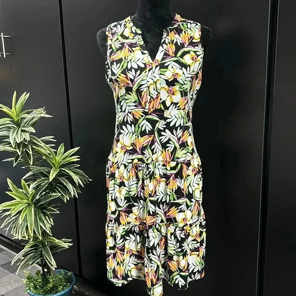 WHBM Tiered Ruffle, v-neck, floral print,drop waist shift dress